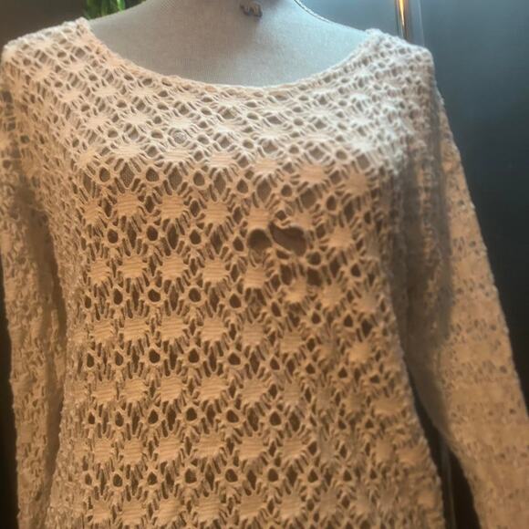 Bathing suit cover up - Picture 3 of 5